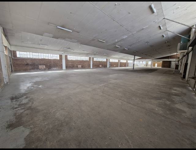 1,563M² WAREHOUSE TO LET IN BENROSE